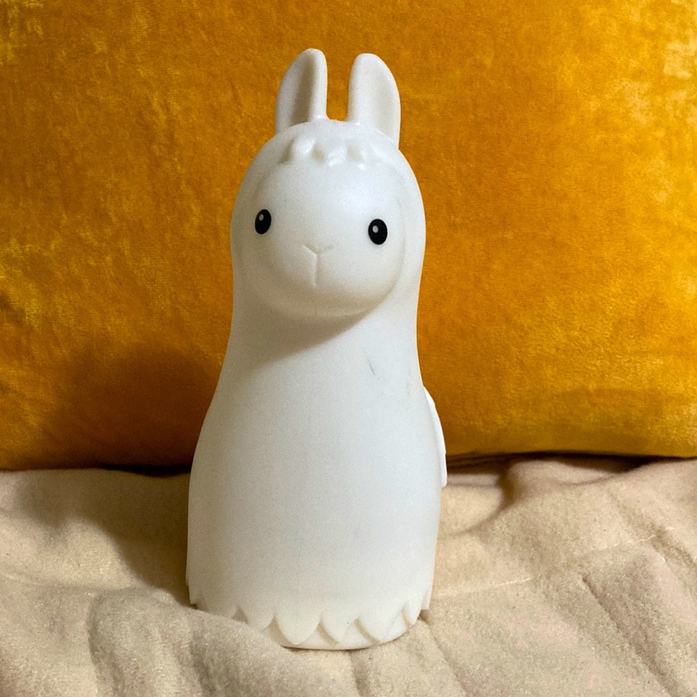 Chargeable LED Limited Edition Llama Tap Light